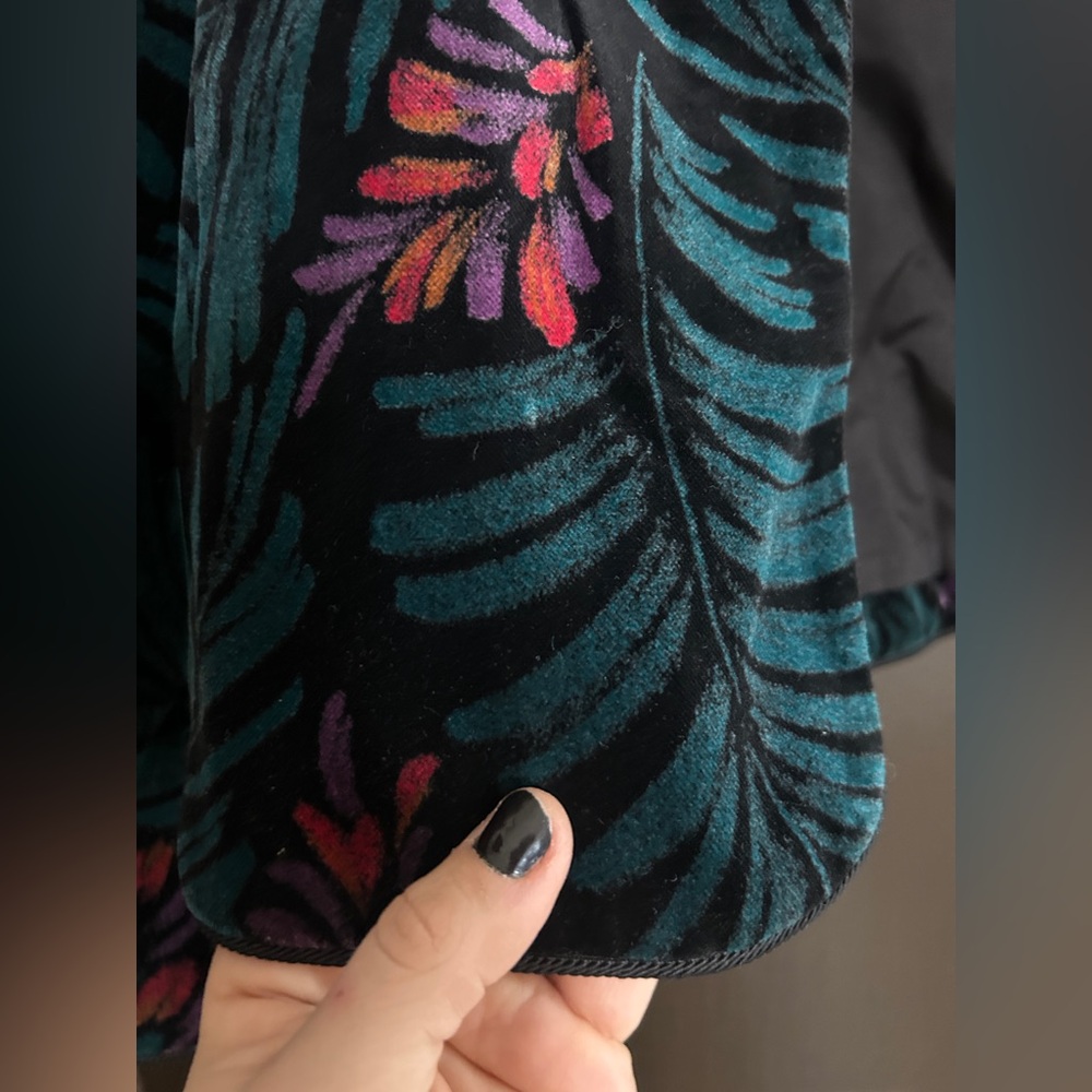 Floral Velvet Jacket - Picture 3 of 4